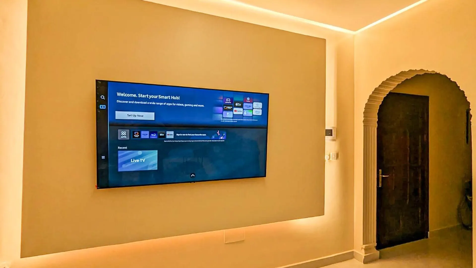 Madina Luxe Apartments - 7 Minutes To Haram By Car - Mount Uhud Views - Free Parking - Kitchen Medine