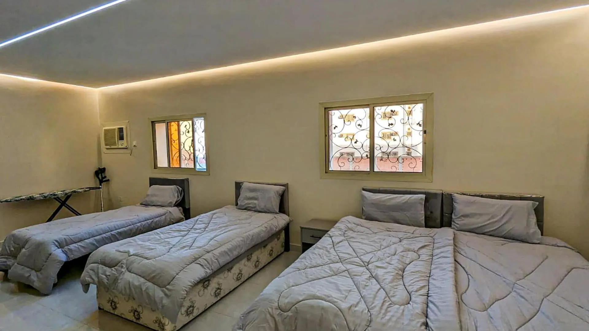 Madina Luxe Apartments - 7 Minutes To Haram By Car - Mount Uhud Views - Free Parking - Kitchen Medine 0*,