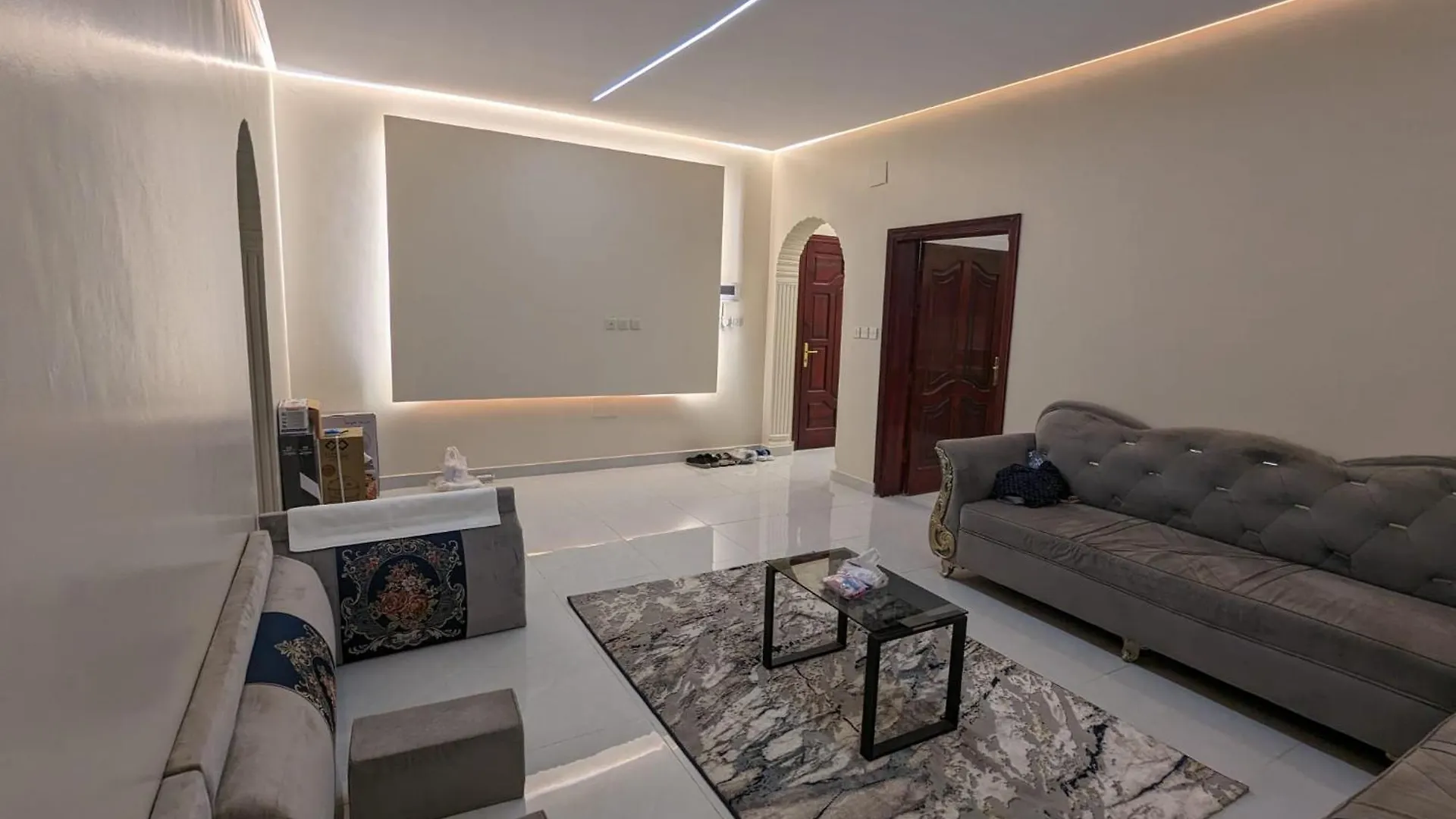 Madina Luxe Apartments - 7 Minutes To Haram By Car - Mount Uhud Views - Free Parking - Kitchen Medine